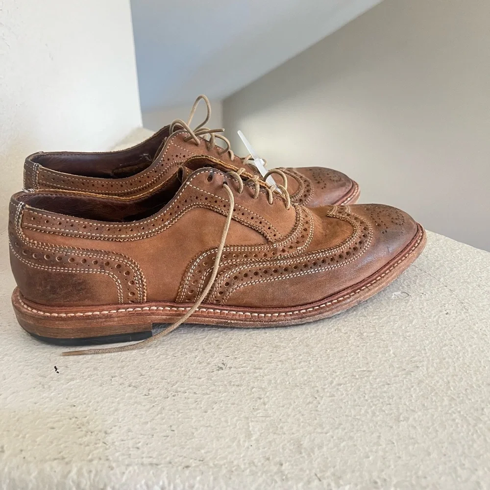 Allen Edmonds Neumok Oxford Men's Size 10.5  Wingtip Brogue Brown Leather Shoes